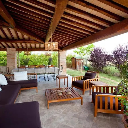Villa Casale Delle Lavande 10, Emma Todi