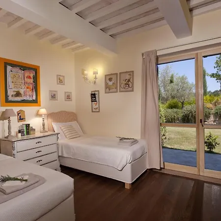 Casale Delle Lavande 10, Emma Villa